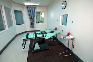 1024px-SQ_Lethal_Injection_Room-300x199.jpg