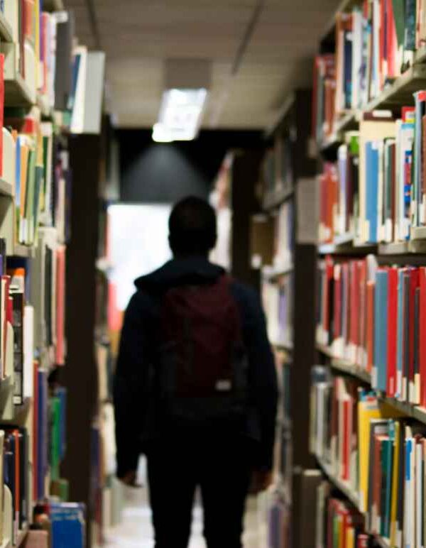 library-922998.jpg