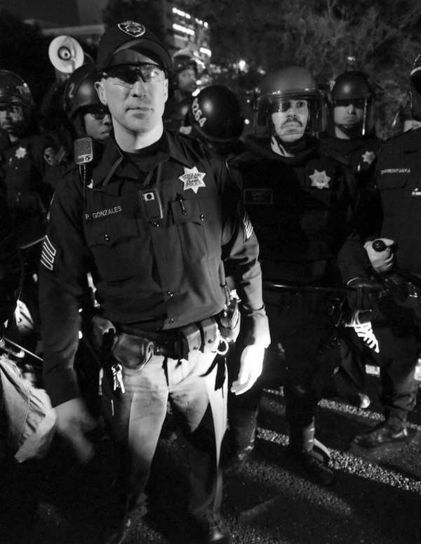 Tuesday night, November 25th, Mike Brown / Ferguson protests. After surrounding the protesters on the 580 freeway, police start making arrests/citations.