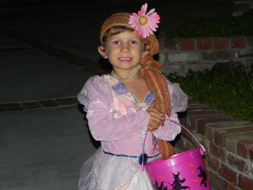 Young Eliza dressed up as a sparkly princess for Halloween