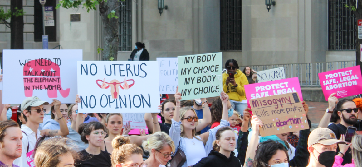 Repro-Freedom-Hub_Donate-to-abortion-funds.png
